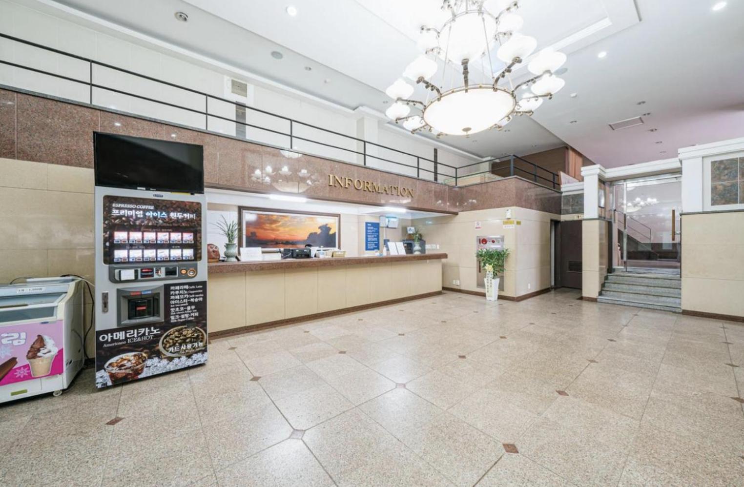 Manhattan Hotel 済州市 エクステリア 写真